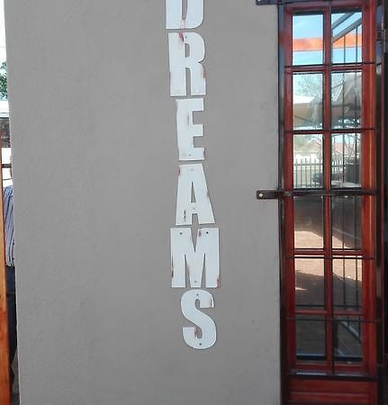 Dreams Hotell Beaufort West Exteriör bild